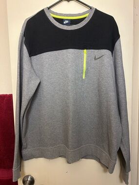 Nike Men’s Grey and Black Crewneck Sweatshirt with Neon Yellow Zip Size XXL